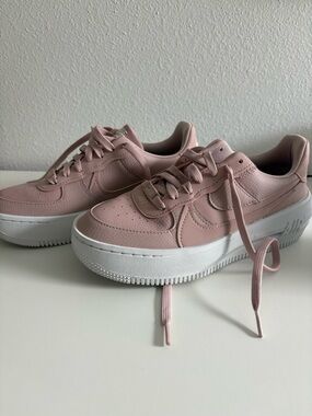 Women’s Nike Airforce 1 Oxford color size 6.5